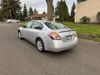 2010 Nissan Altima Hybrid | Clean Title | 35+ MPG | Sedan Vancouver - Image 5
