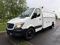 2017 MERCEDES BENZ SPRINTER 3500 UTILITY BOX !! RUNS PERFECT!! Philadelphia pa