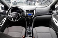 2014 Hyundai Accent GLS Sedan Gladstone Mitsubishi - Image 9