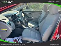 2014 Hyundai Elantra SE Sedan 4D - Image 9