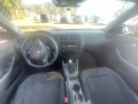 Volkswagen Jetta like new Jacksonville - Image 5