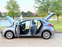 2017 Hyundai Elantra GT clean title Houston Tx - Image 5