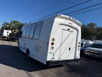2006 CHEVROLET G30 SHUTTLE BUS / RV V8 6.6L DURAMAX DIESEL 84,000 MI US HWY 19 N TARPON SPRINGS, FL 34689 - Image 4
