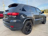 2018 Jeep Grand Cherokee Laredo***EASY FINANCING FOR EVERYONE*** -2 Beach Blvd Jacksonville - Image 8