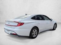 2023 Hyundai Sonata SE AUTONATION Call (904) 637-7794 to confirm availability - January 4th - Image 6