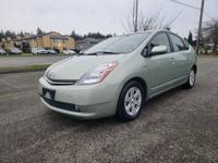 2006 Toyota Prius 1 Owner low miles Lynnwood - Image 2