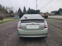 2006 Toyota Prius 1 Owner low miles Lynnwood - Image 8