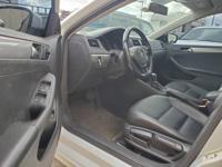 2017 VW JETTA TT, WHITE, B/U Camera, Nav., Moon Roof,New Year price! La Mesa - Image 6