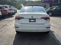 2019 Volkswagen Jetta SE 4dr Sedan CRYSTAL AUTO SALES ~ NASHVILLE - Image 6