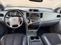 2012 Toyota Sienna SE Houston - Image 10