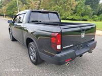 2023 Honda Ridgeline RTL AWD "LOW MILES" Feasterville-Trevose - Image 5