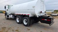 2015 Cat CT660 4000 gallon water tank sprayer truck 31k miles 4500hr C S Manning Rd El Reno, Ok / N.E.Corner of I-40 & Manning - Image 9