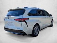 2021 Toyota Sienna Platinum Electric AUTONATION Call (904) 637-7794 to confirm availability - January 5th - Image 6
