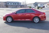 2013 Toyota Camry XLE V6 Sedan Victory Motors of Colorado - Image 10