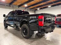 2023 Ford F-350 Super Duty Diesel 4x4 4WD F350 Truck Lariat 4dr Crew Platinum Motors Corp - Image 3