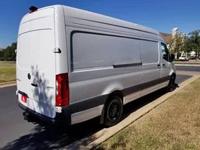 2025 MERCEDES-BENZ SPRINTER 2500 HIGH ROOF 170" DIESEL LOW MILES!! HOUSTON, TEXAS - Image 3