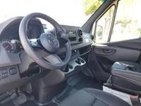 2025 MERCEDES-BENZ SPRINTER 2500 HIGH ROOF 170" DIESEL LOW MILES!! HOUSTON, TEXAS - Image 5