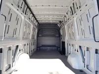 2025 MERCEDES-BENZ SPRINTER 2500 HIGH ROOF 170" DIESEL LOW MILES!! HOUSTON, TEXAS - Image 9