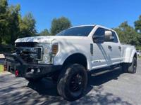 2017 Ford F-350 F350 F 350 Super Duty XLT 4x4 4dr Crew Cab 8 ft. LB DRW Pickup + Gator Truck Center of Ocala