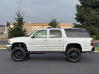 2002 GMC Yukon XL 2500 SLT 4X4 8.1L VORTEC Low Miles LIFTED - Image 3