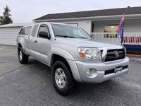 2005 Toyota Tacoma access cab SR5 V6 5 speed manual 4x4 4wd Winder - Image 2