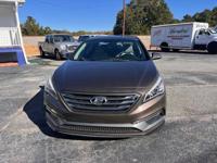 2017 Hyundai Sonata SE 4 door sedan 72k miles 1 owner Winder - Image 3