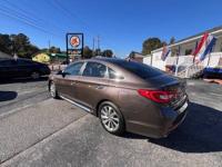 2017 Hyundai Sonata SE 4 door sedan 72k miles 1 owner Winder - Image 5