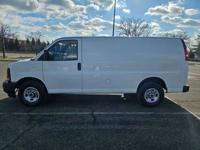 2017 GMC Savana 2500 ONLY 104k mil - Image 10