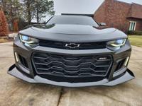 2019 Chevrolet Camaro ZL1 ZL-1 **14K MILES** **6 SPEED MANUAL Tower Rd Mundelein, IL 60060 - Image 6