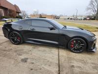 2019 Chevrolet Camaro ZL1 ZL-1 **14K MILES** **6 SPEED MANUAL Tower Rd Mundelein, IL 60060 - Image 9