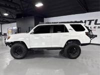 2021 TOYOTA 4RUNNER TRD OFF-ROAD PREMIUM SPORT UTILITY 4D north san diego county - Image 3