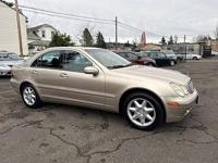 2002 Mercedes-Benz C-Class C 240 4dr Sedan 6 speed manual (6215 SE 82 - Image 3
