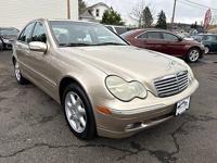 2002 Mercedes-Benz C-Class C 240 4dr Sedan 6 speed manual (6215 SE 82 - Image 4