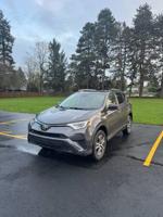 CLEAN TITTLE toyota RAV4 Portland - Image 4