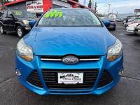 2014 Ford Focus Titanium 4dr Hatchback (6215 SE 82 AVE PORTLAND,OR 972 - Image 4