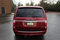 2015 Chrysler Town & Country Limited Platinum Lancaster Dr Se Salem OR 97317 - Image 9