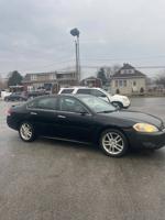 2010 Chevy impala LTZ DONT MISS OUT Blue island - Image 2