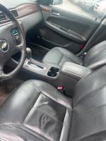 2010 Chevy impala LTZ DONT MISS OUT Blue island - Image 7