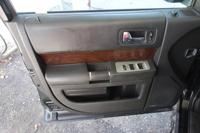 2011 Ford Flex - 3rd row! - Dealmaker Auto Sales DEALMAKER AUTO SALES - - Image 7