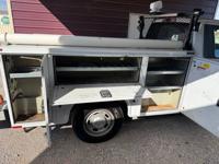 2021 FORD F250 REG CAB GAS W/ UTILITY BED NOBLE - Image 9