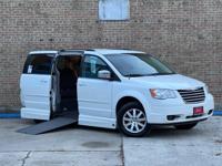2008 Chrysler Town and Country Wheelchair Accessible Mobility Van Skokie - Image 3