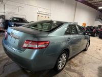 2011 Toyota Camry LE V6 Tinley Park - Image 5