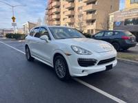 2012 Porsche Cayenne S V8 AWD Fully Loaded brooklyn - Image 4