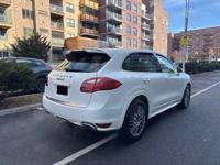 2012 Porsche Cayenne S V8 AWD Fully Loaded brooklyn - Image 6