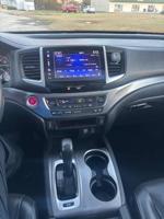 2019 Honda Ridfeline RTL Locust Grove - Image 9