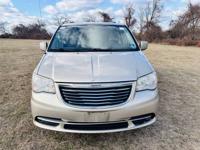 2014 Chrysler Town and country Touring 7 seater motorhubnj.com - Image 8