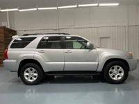 2007 Toyota 4 Runner Limited 4X4 / 4.0L 6 Cyl / 1-OWNER / ZERO RUST GRN210L/GRN215 + MM Investment Cars-Gladstone / WE SHIP NATIONWIDE - Image 5