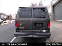 2007 Ford E-350 E-350 XL Super Duty Extended Van Floral Park - Image 5