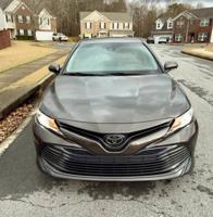 2018 Toyota Camry LE premium clean Georgia title Lawrenceville - Image 3