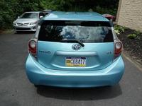 2012 Toyota Prius c Three 4dr Hatchback - Image 7